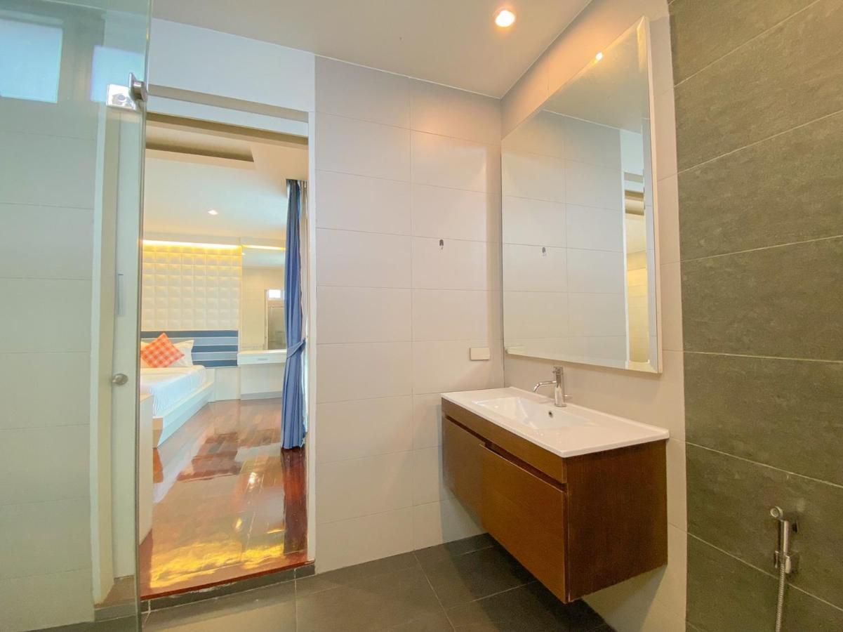 Twenty Two Pool * Pattaya