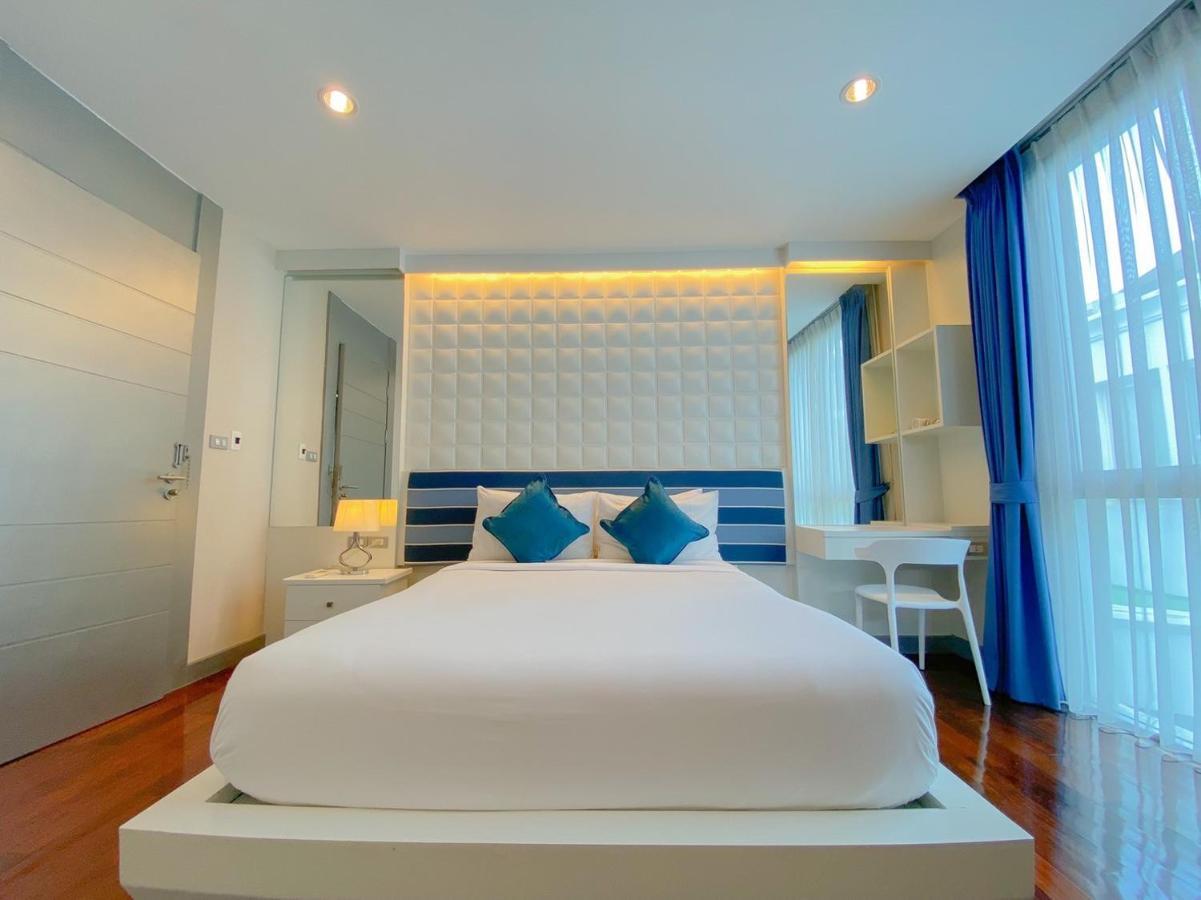 Twenty Two Pool Pattaya